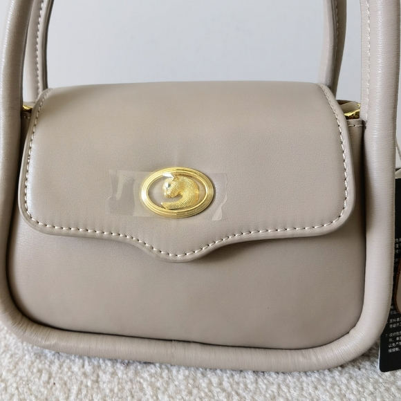 Genuine Leather Purse. - Picture 2 of 8